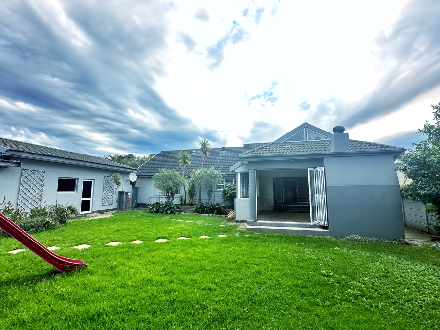 4 Bedroom Property for Sale in Miramar Eastern Cape